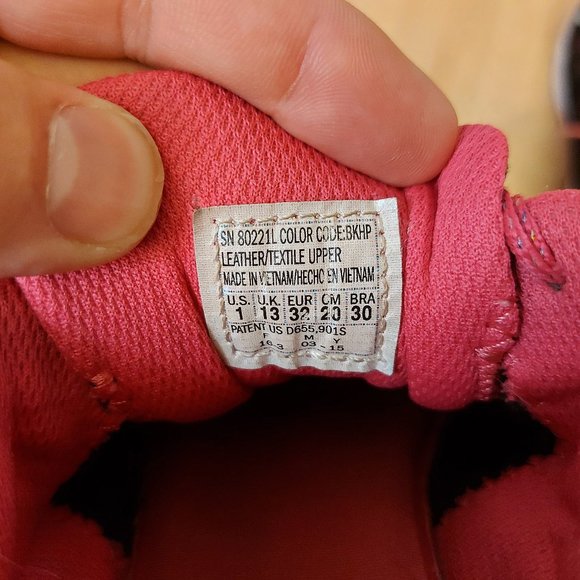 Skechers Skech-Air Relaxed Fit Bubble Sole Sneaker - Picture 7 of 7